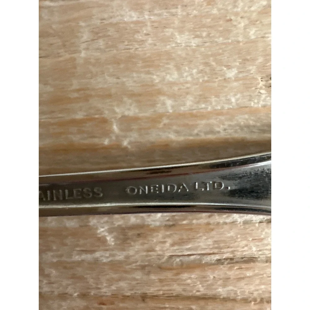 Oneida 1881 Rogers Rose Song Stainless Steel Flatware Set Floral Scrolled Handle